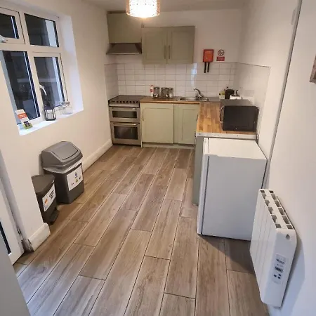 Eyre Square Lane Budget Guest house